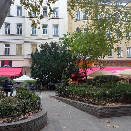 Liszt Ferenc Square Studio Apartment Budapest Exterior photo