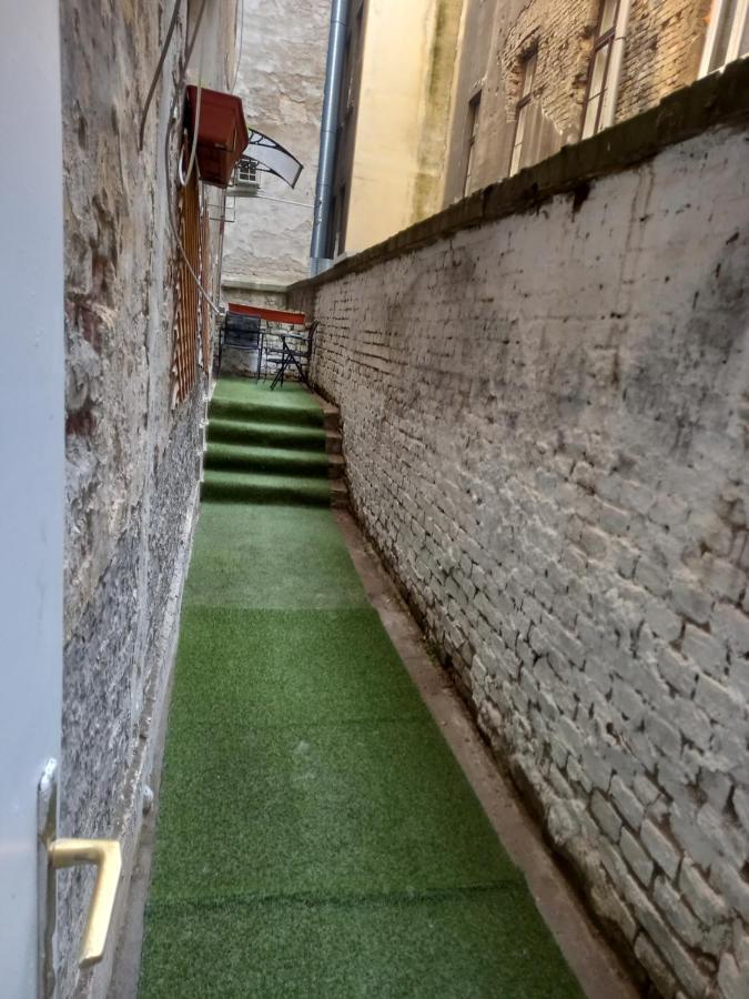 Liszt Ferenc Square Studio Apartment Budapest Exterior photo