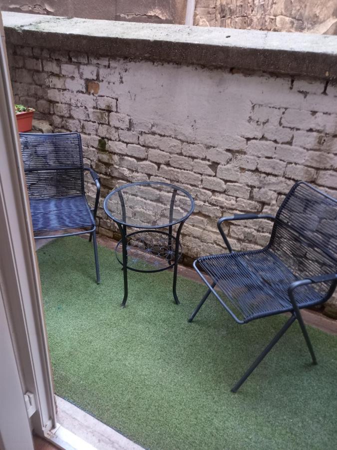 Liszt Ferenc Square Studio Apartment Budapest Exterior photo